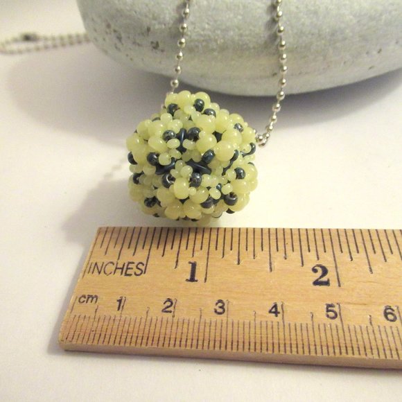 Uranium Glass Pendant - Picture 11 of 12